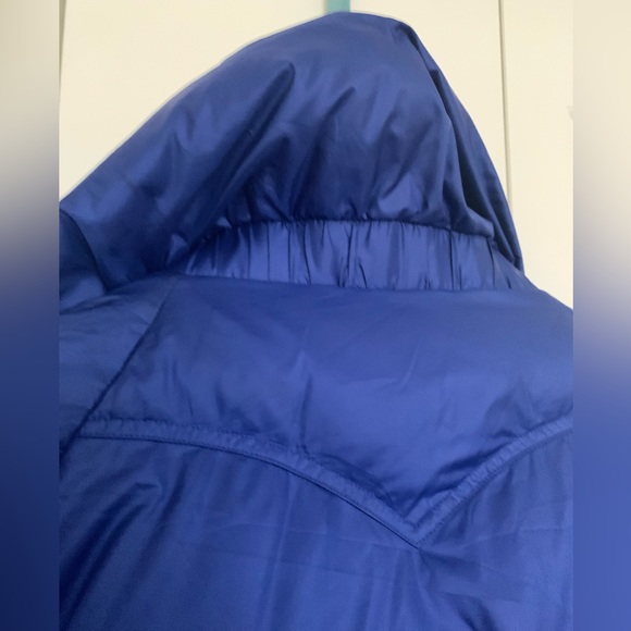 Levi’s bright blue puffer coat size Medium - Picture 9 of 11